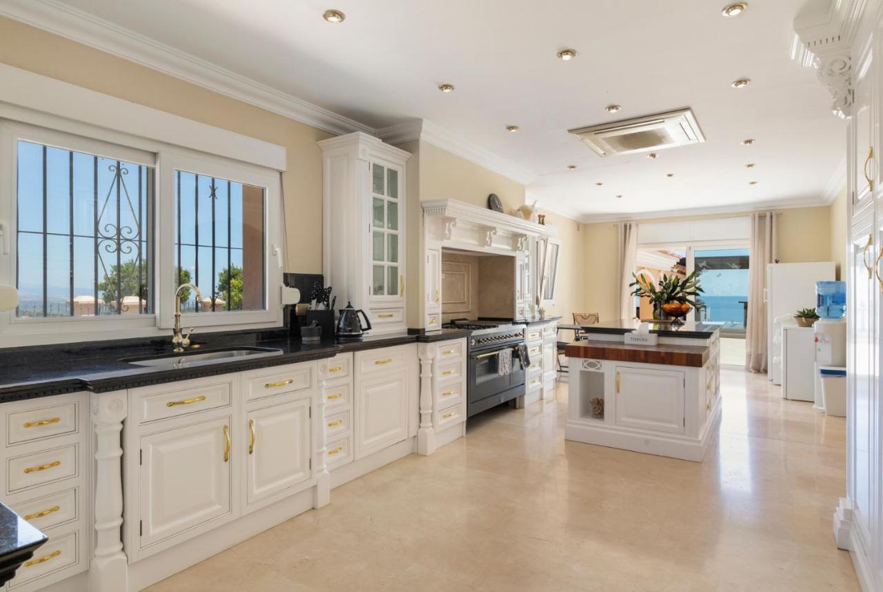 Luxury Villa Bellagio Estepona (Adults Only) Buitenkant foto